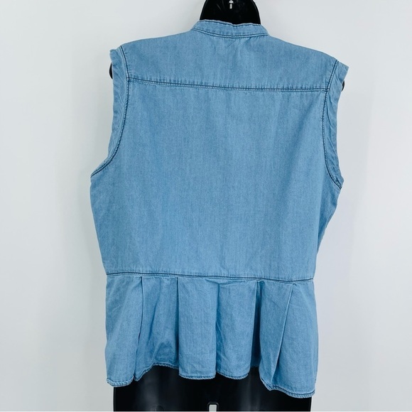 Levi's chambray peplum sleeveless top western blue women's‎ size L - Picture 2 of 10